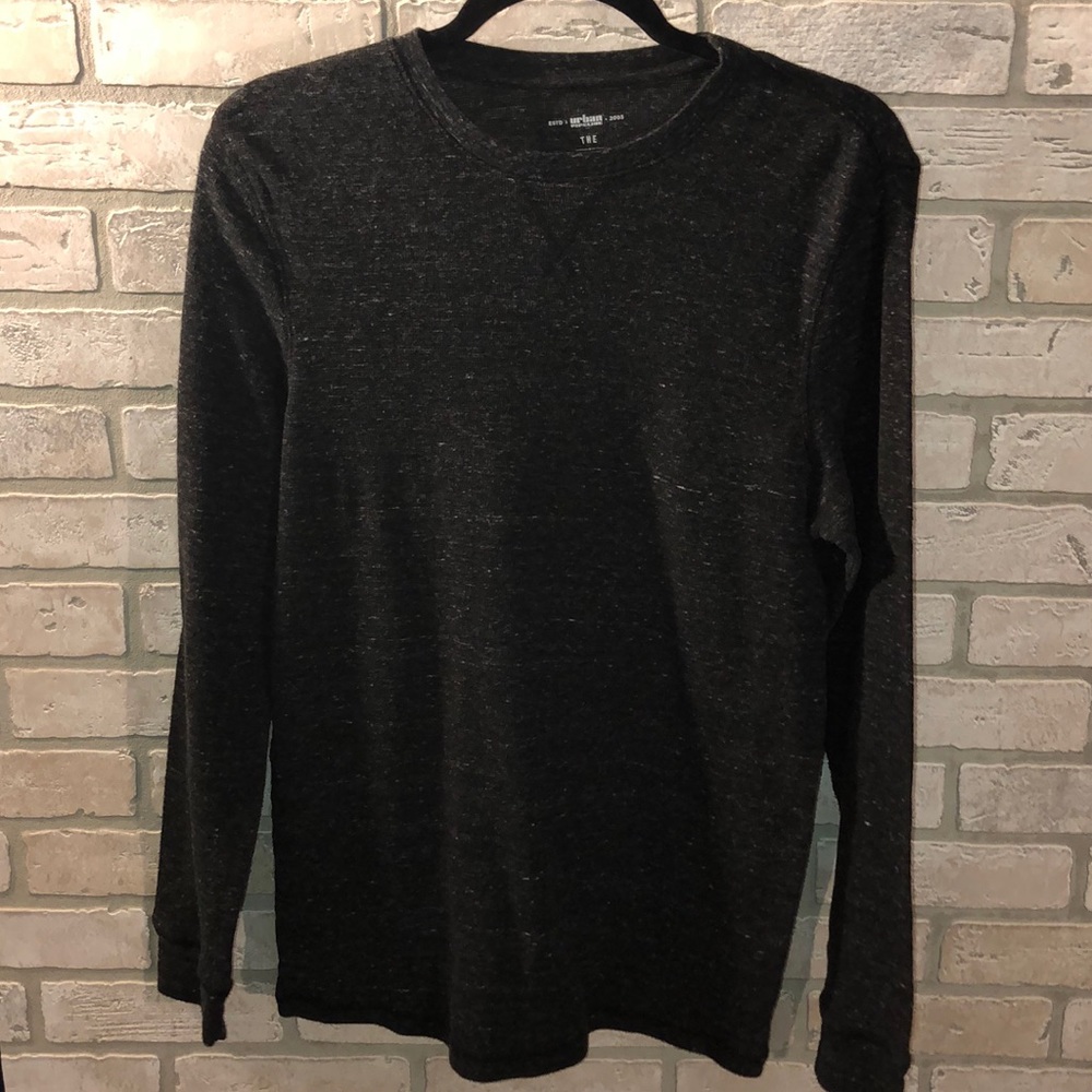Like new men’s Urban Pipeline thermal shirt.